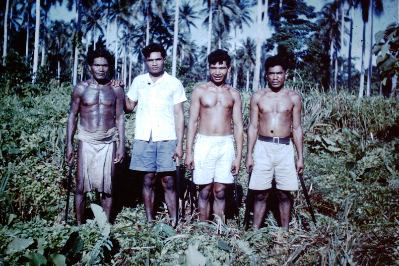 1962 May - Nukufero boys West Bay.JPG