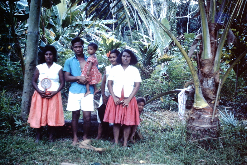 1963 June - Sikaina John Vakatau and family.JPG